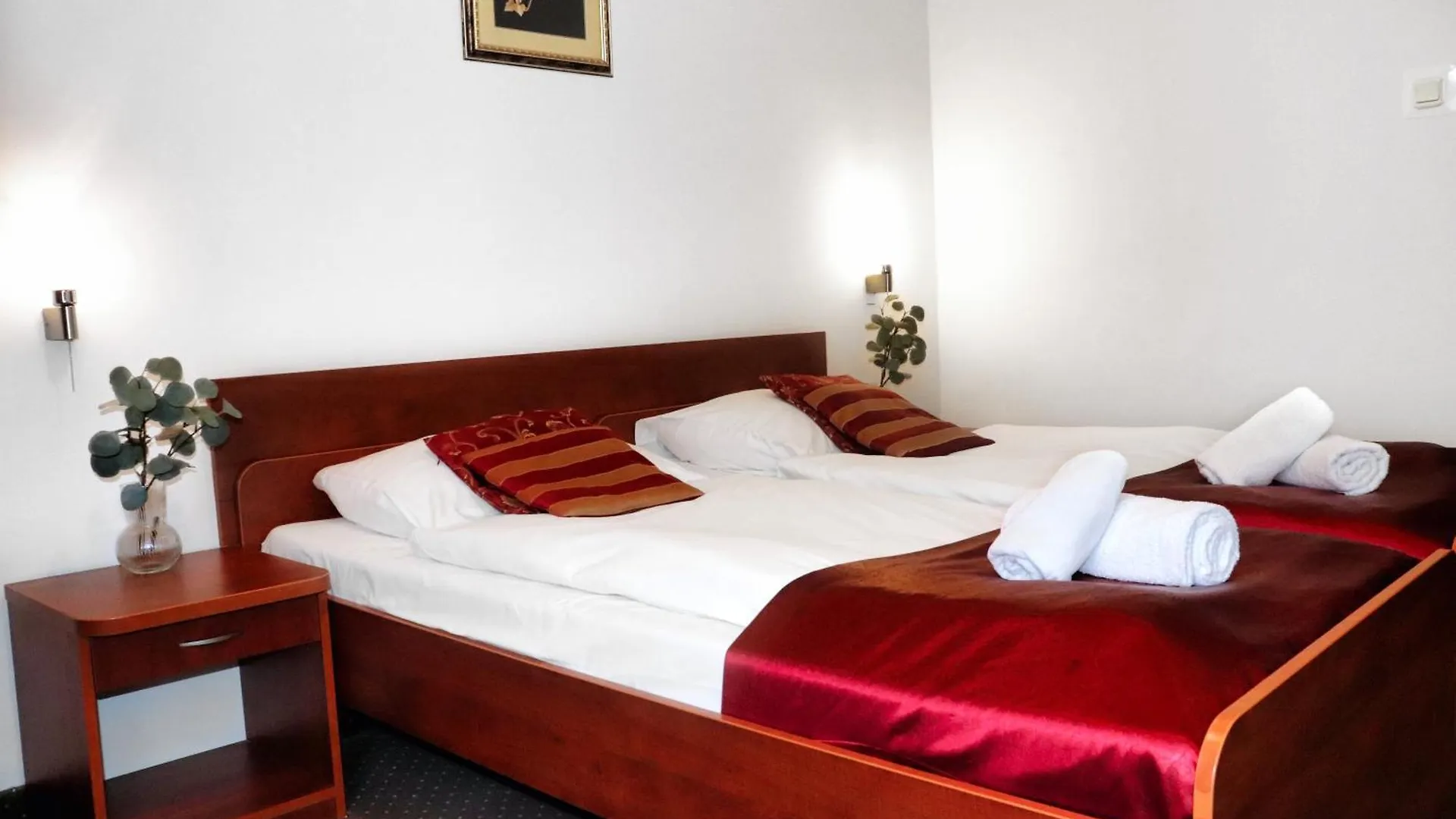 Hotel Lothus Wroclaw 3*,