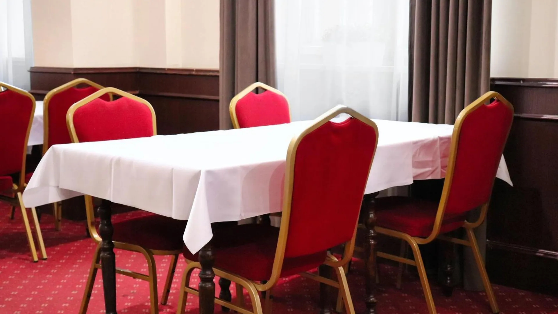 Hotel Lothus Wroclaw 3*,